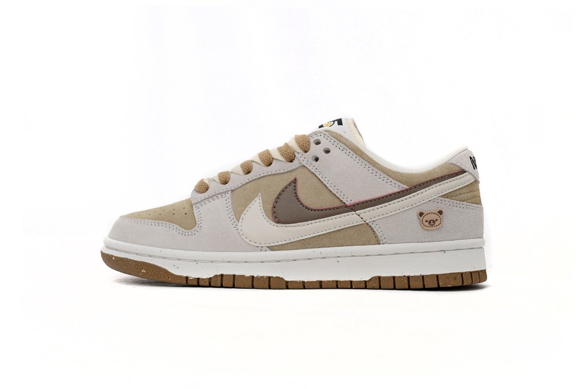 nike_dunk_low_se__do9457_100_1847F25D83311 Nike Dunk Low SE DO9457-100 - Image 1