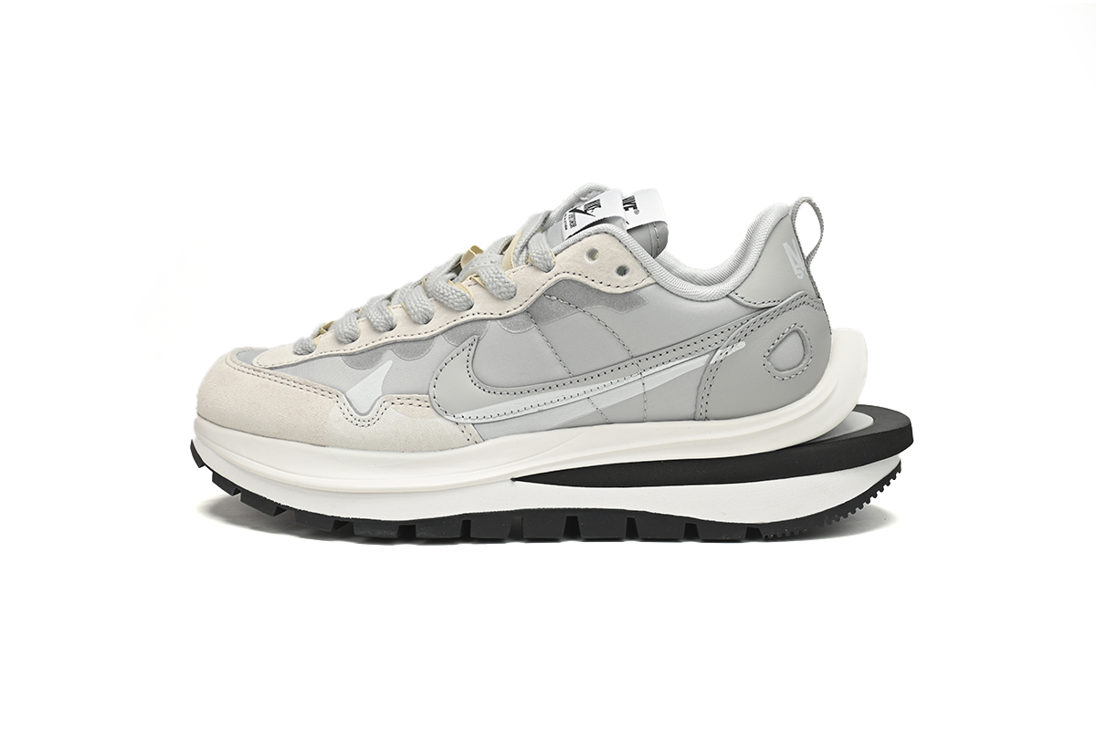 00e194ec1693535a222169c67bd72a19 Sacai x VaporWaffle 3.0 Pale DD1875-108 - Image 1