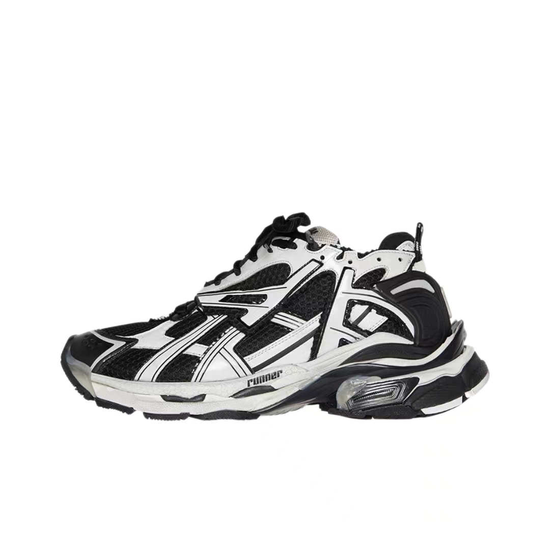 1c1e9e72bc313b82c258a69f8a23d8b0 Balenciaga Runner White Black White - Image 1