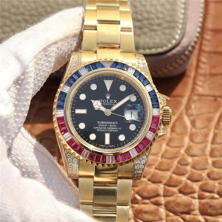 1c4ecb8ebf0954f857c797c3d1c525c8 SUBMARINER GOLDEN BLUE / RED DIAMOND BLACK DIAL 40MM - Image 1