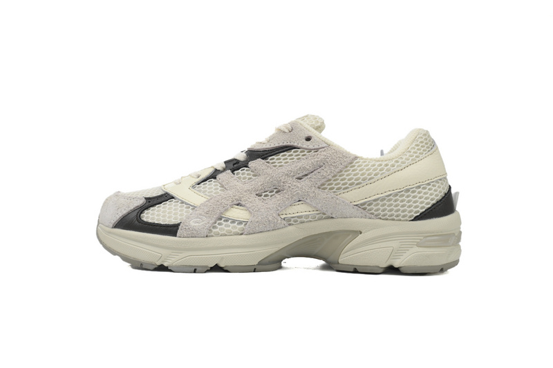 23133fb44b0a5daa46d7554321cd3a81 Asics HAL STUDIOS x Gel 1130 'Glacier' 1201A982-200 - Image 1