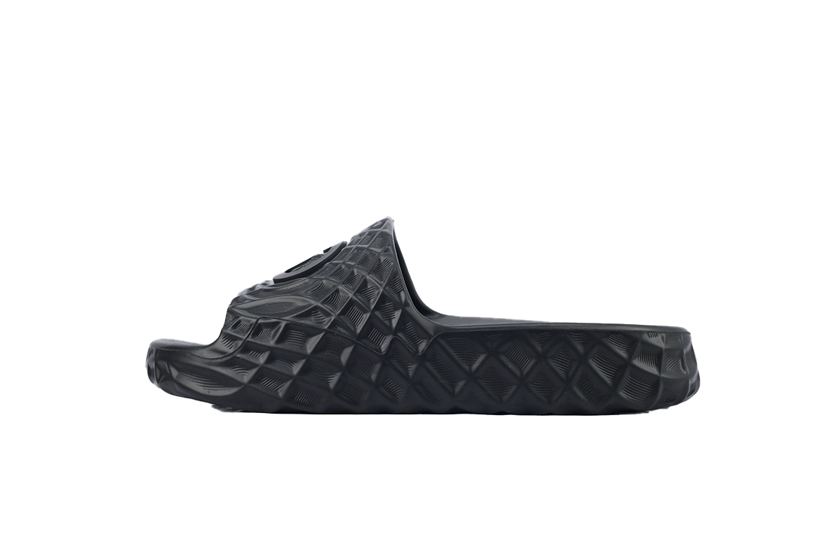 24f3d9bbb7cb818e1b05e1a8951c52d3 Gucci Slippers Black - Image 1