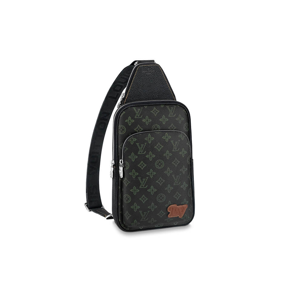 33b74e85f639a3030db0b972f74302db AVENUE SLING BAG NM - Image 1