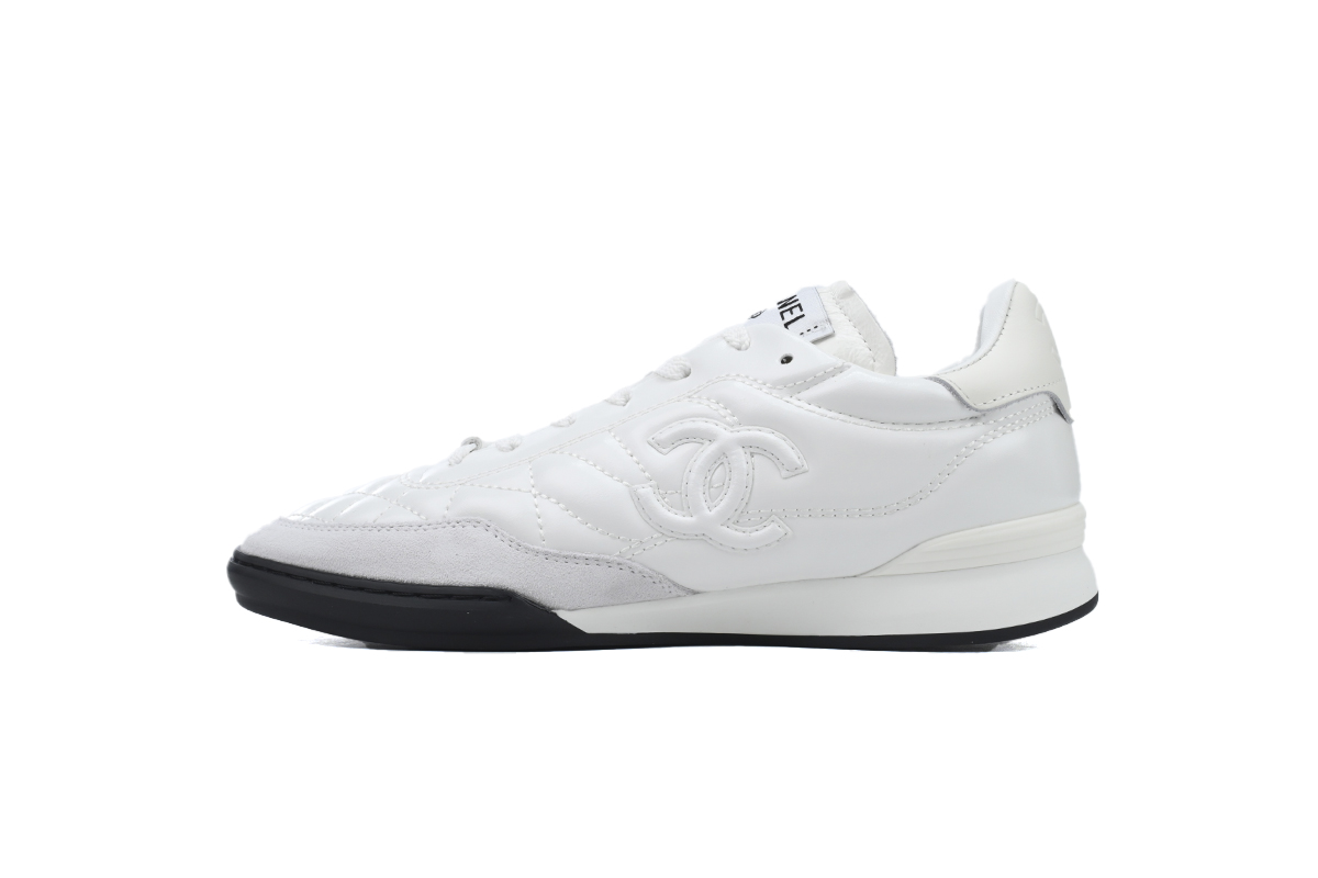 3854a2fd85291e70798a848a8dae528c Chanel White Black - Image 1
