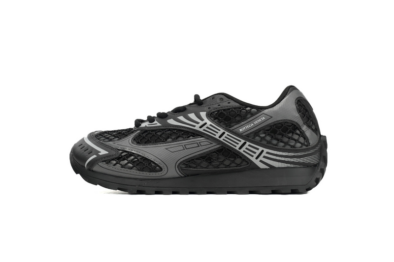 4644a35bb4e51dc453fba96b8ba680f3 Bottega Veneta Orbit Sneaker Black - Image 1
