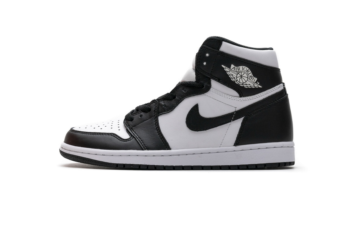 8ee22c15366fc100ea92d798f6c0f314 Air Jordan 1 Retro Black White (2014) 555088-010 - Image 1