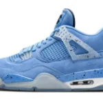 AIR JORDAN 4 RETRO “UNC” PE