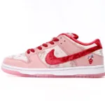 Nike SB Dunk Low StrangeLove Skateboards CT2552-800