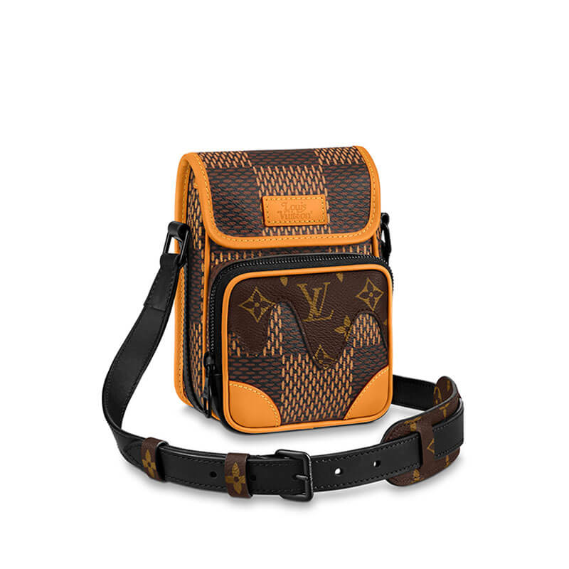 91e5157cd9627bb1373caa77d692a621 Nano Amazone Messenger Bag - Image 1