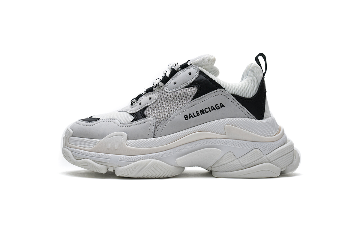 934b4bcdc7191919cdbef8eaff8388a6 Balenciaga Triple S Black Grey 584088 W06E2 1769 - Image 1