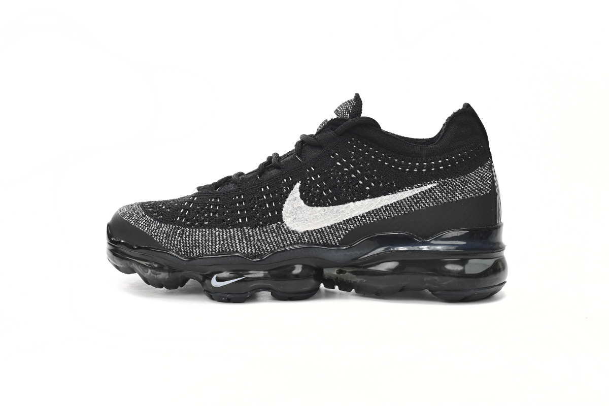 99039c534d2921ea2215929a3969dc09 Nike AIR VAPORMAX 2023 FK Oreo DV1678-001 - Image 1