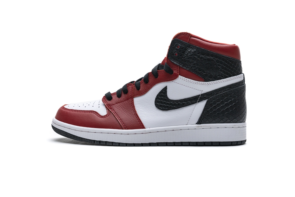 a9930e2daf291e7c258689b56b824fed Air Jordan 1 Retro High Satin Snake Chicago (W) CD0461-601 - Image 1