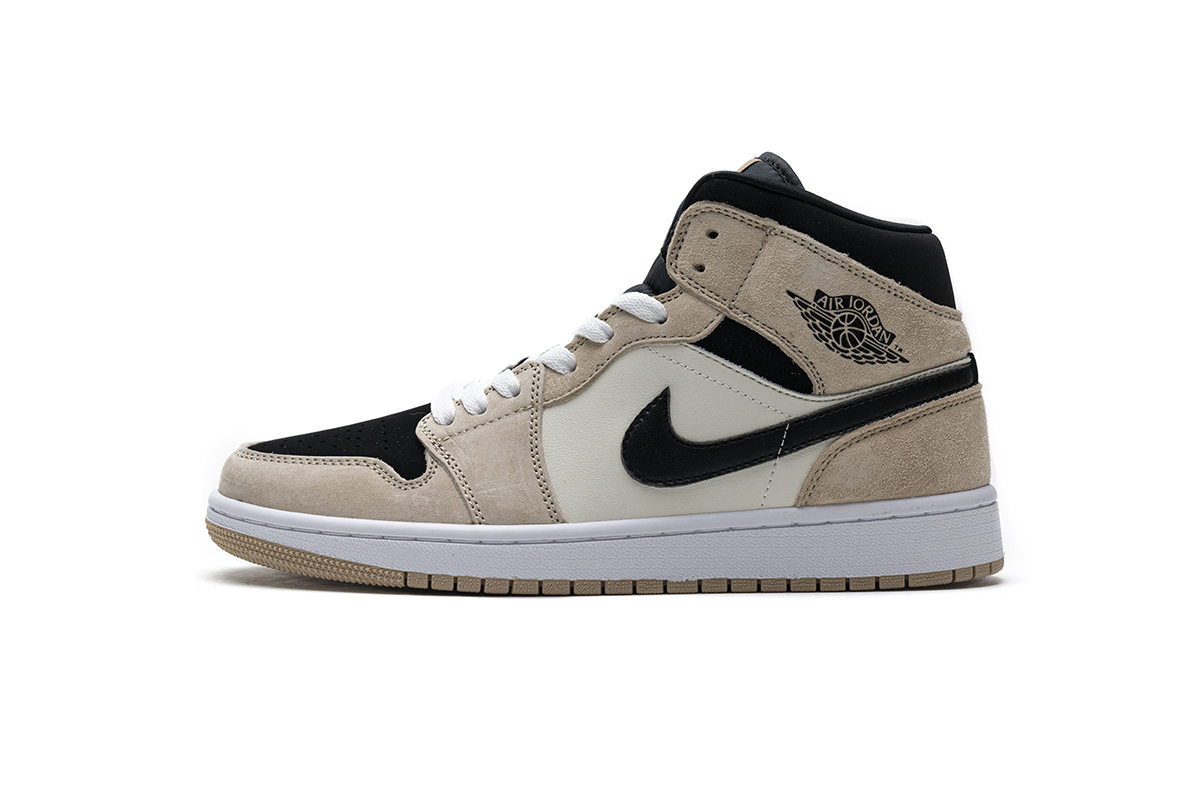 aa1e98ccd0eb826137d29324cb05c45f Air Jordan 1 Mid Barely Orange (W) BQ6472-800 - Image 1
