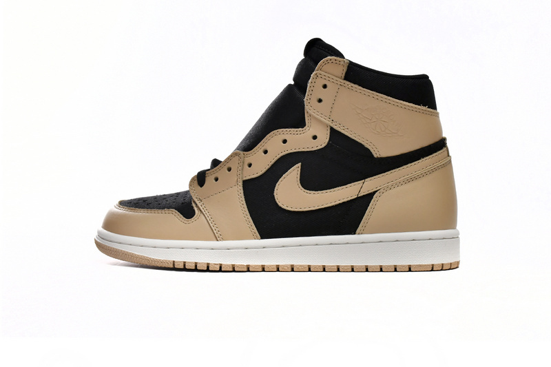b46f83c6322acbe522056ec839e8122c Air Jordan 1 High OG Black Rice Yellow 555088-202 - Image 1