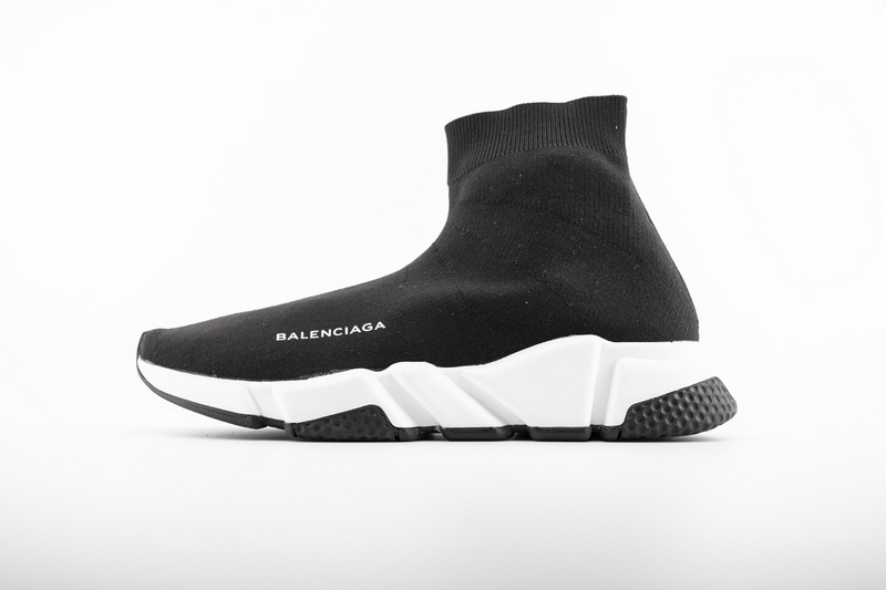 c560ff642bcd6443728086997ca32a84 Balenciaga Speed Runner Oreo - Image 1