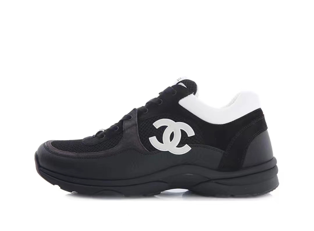 c5a1bacd574d43b567b2e41d900988d4 Chanel Black/White - Image 1