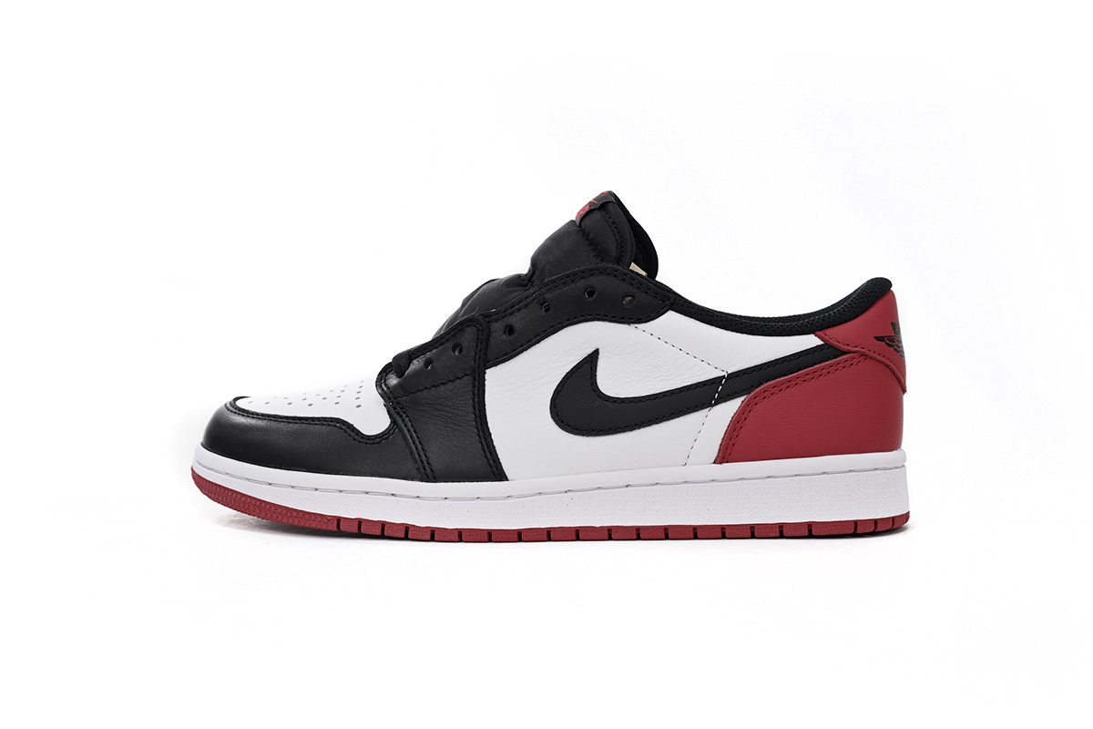 d4a524f302512979fa24910981001c54 Air Jordan 1 Low OG Black Toe CZ0790-106 - Image 1
