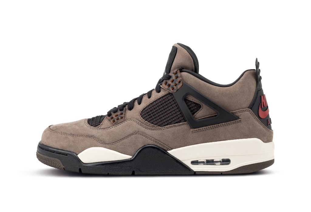 d65bf727e0c17a11ed17a8bfc33b1dfb Travis Scott x Air Jordan 4 Dark Mocha - Image 1