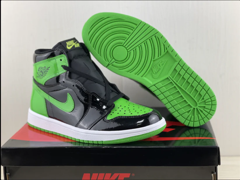 da1cd23d11bbd0b244e5e97608fda202 Air Jordan 1 high patent black green - Image 1