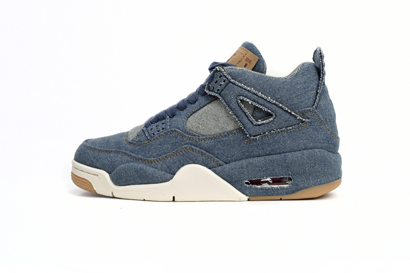 e8d6cc9f22b1ab3666f4a4f2a8b6d53d Levi’s x Air Jordan 4 Levi's Blue AO2571-401 - Image 1