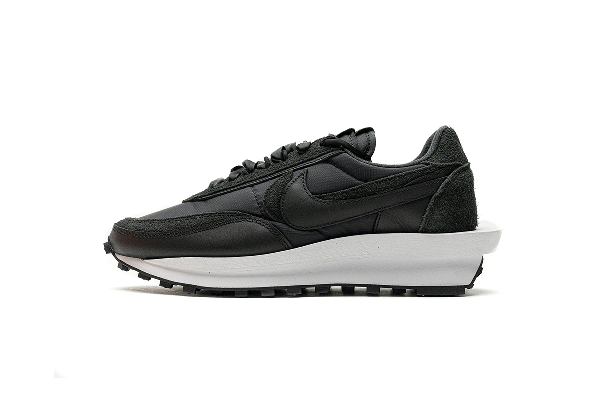 ec48414e7bade6bce7212a0f3ba40b4c Fragment Design x Sacai x Nike LDWaffle Black White BV0073-002 - Image 1