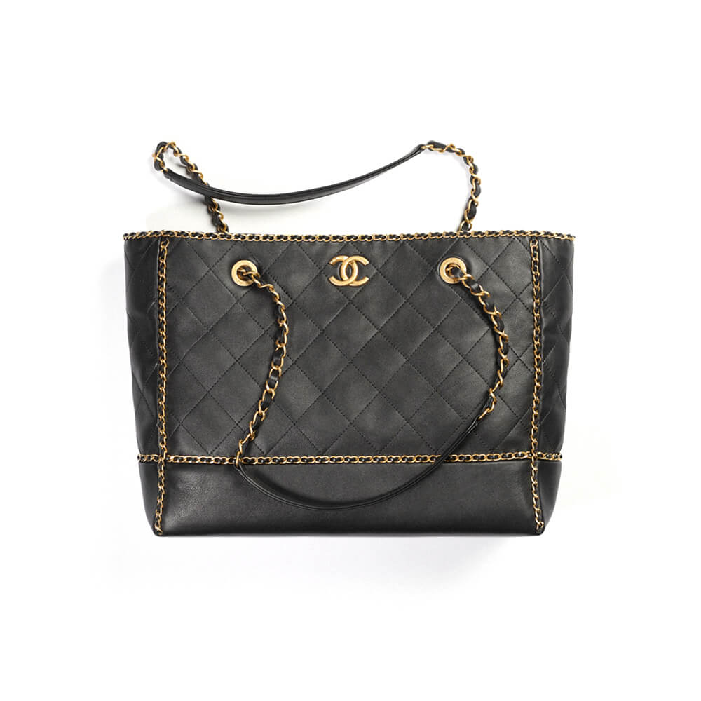 f35edf2b66f09afc37629e1f7e87b132 CHANEL SHOPPING BAG - Image 1