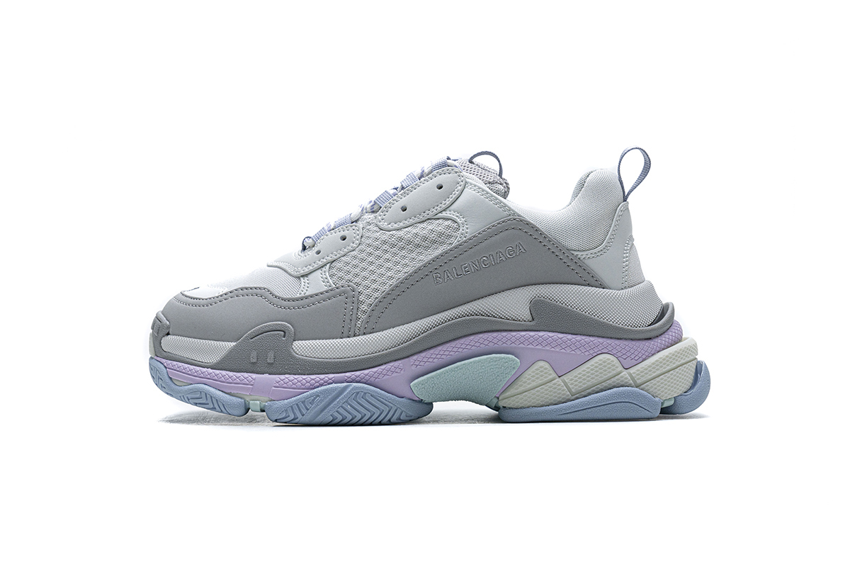 f9e73d5c080add7225ceb7fec39856c0 Balenciaga Triple S Makaron 536737 W2FW1 1977 - Image 1