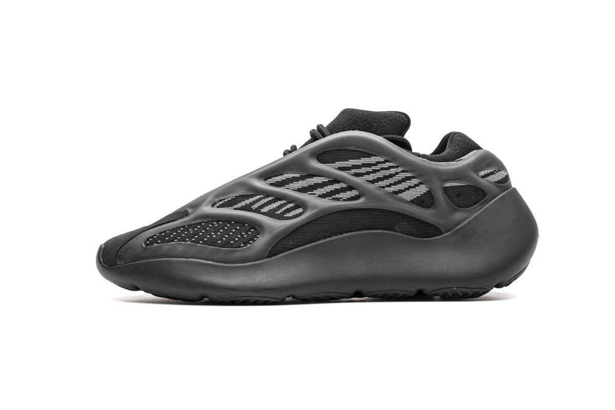 fdf9a91d1208ba7f6cfb9c2641d055b5 adidas Yeezy 700 V3 Alvah H67799 - Image 1